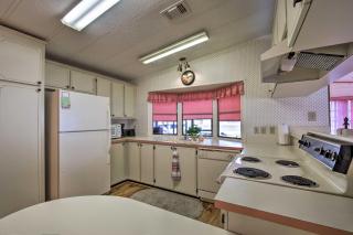 Waterfront Homosassa Home with Private Dock and Deck! - Homosassa - 3