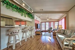Waterfront Homosassa Home with Private Dock and Deck! - Homosassa - 8