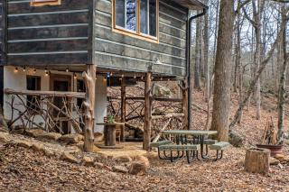 Creekside Retreat with Swimming Hole in Summerville - 8