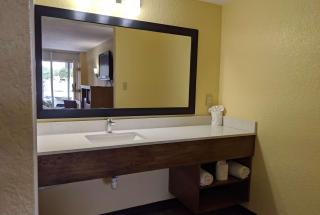 Days Inn by Wyndham Apopka/Orlando - Orlando - 1