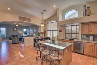 Family Home with Pool and Hot Tub in Goodyear! - Goodyear - 4