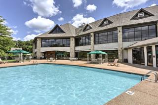 Branson West Cabin with Pool Access and Golfing - Branson West - 6