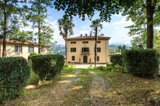 VILLA TURRI - Luxury Country & Padel Resort - Camporgiano - 1