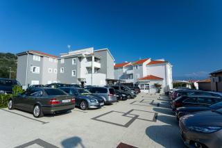 Apartments Crnekovic Tomislava 8 - Baška - 9