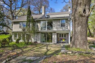 Charming Tivoli Home with Patio, by Town and Shops - 9