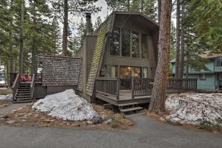 Near Skiing and Hiking Carnelian Bay Cabin - Carnelian Bay - 9