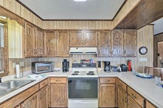 Pet-Friendly Second Row House Steps to Beach! - Holden Beach - 6