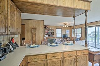 Pet-Friendly Second Row House Steps to Beach! - Holden Beach - 4