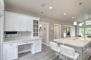 Contemporary Tacoma Cottage with Deck and Pond! - 5