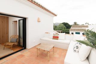The Adelante House - 9