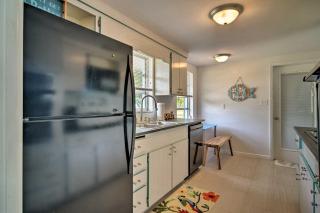 Sarasota Home with Large Backyard and Water Access - Sarasota - 2