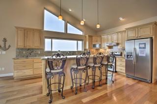 Oceanfront South Beach Home with Hot Tub and Sauna - Newport - 3