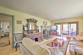 Peaceful Chilmark Farmhouse by Menemsha Beach - 1