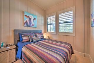 Lakefront Wallis Ranch with Private Beach and Patio! - Wallis - 5