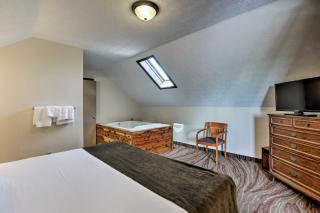 Burkesville Apt with Deck, Views and Pool Access! - Burkesville - 4
