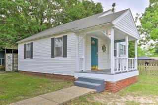 Gulfport Home with Deck and Grill, Walk to Beach! - Gulfport - 0