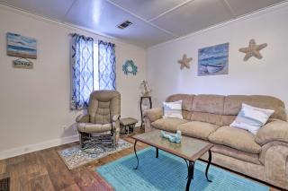 Gulfport Home with Deck and Grill, Walk to Beach! - Gulfport - 8