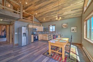 Day Trip to Yellowstone NP! Mtn-View Cabin - 3