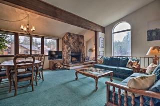 Spacious and Cozy Condo, 1 Block To The Village - 9