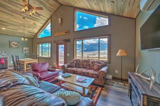 Day Trip to Yellowstone NP! Mtn-View Cabin - 5