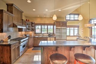 Downtown Condo Near Whitefish Resort and Lake! - Whitefish - 2