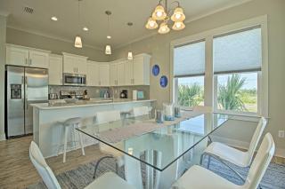 Gulf Shores Home with Shared Pool, 2 Blocks to Beach - Gulf Shores - 4