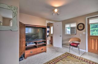 Rustic Stevenson Hideaway with View on the Gorge! - 5