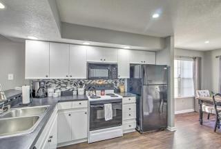 Branson Resort Condo - 3 Miles to the Strip! - Branson - 3