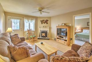 Lincoln Resort Condo with Pool Access - Near Hiking! - Lincoln - 0