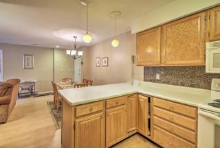 Lincoln Resort Condo with Pool Access - Near Hiking! - Lincoln - 2