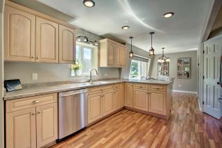 Creekfront Lincoln Home, Steps from Downtown! - Lincoln - 3
