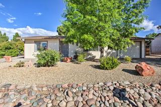 S Cottonwood Home with Yard, 3 Mi to Main St - 0