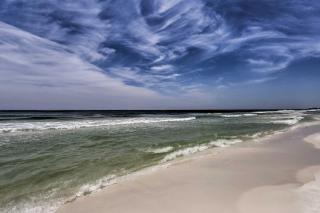 Emerald Coast Getaway with Yard - Steps to Beach! - Santa Rosa Beach - 8