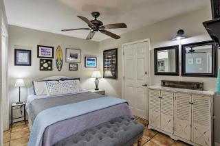 Emerald Coast Getaway with Yard - Steps to Beach! - Santa Rosa Beach - 3