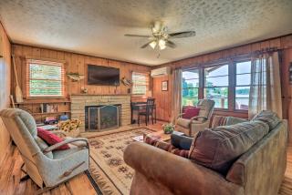 Waterfront Lake Martin Home with Grill and Beach! - Eclectic - 7