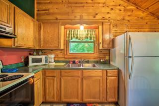 Eureka Springs Studio with Deck, Views and BBQ! - Eureka Springs - 5