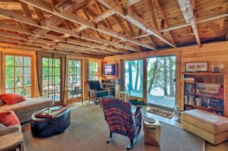 Cozy Lakefront Madison Cabin with Dock and Kayaks - Madison - 7