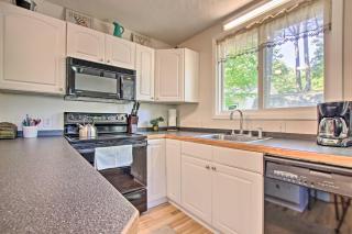 Ludington Cottage with Deck, Yard and Fire Pit! - Ludington - 2