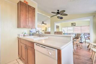 Oceanfront Galveston Home on Terramar Beach - Galveston - 8