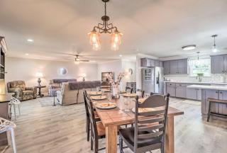 Waterfront Lake Sinclair Home with Boat Dock! - Milledgeville - 2