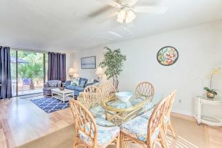 Patio and Walk to Beach Hilton Head Island Townhome - Hilton Head Island - 5
