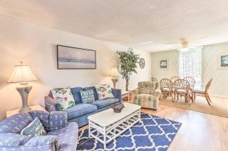 Patio & Walk to Beach: Hilton Head Island Townhome - 7