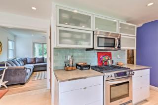 Hamptons Bay Home on Shinnecock Bay with Yard! - 3