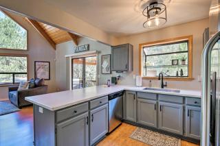 Fire Pit and Furnished Deck Modern Munds Park Cabin - Munds Park - 6