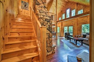 Private Chester Home with Deck, Mins to Skiing! - Chester - 1