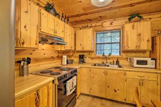 Broken Bow Cabin with Hot Tub, Near Hiking and Fishing - Stephens Gap - 2