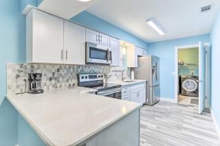 Inviting Townhome 6 Mi to Panama City Beach! - Panama City - 2