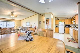 Houghton Lake House with Fire Pit - 2 Mi to Trails! - 3