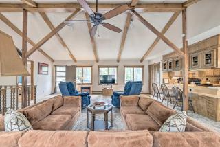 14 Mi to Ski Apache Ruidoso Home with Deck and Grill! - 0