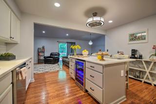 Less Than 2 Mi to the Big House Family-Friendly Home! - Ann Arbor - 4